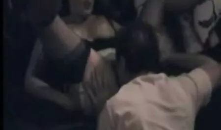 Sesso con la bellezza sul biliardo provini erotici italiani