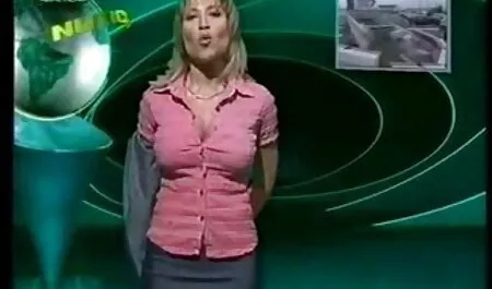 Donna russa paffuto in calze nere seduto sul pene di film erotici gay italiani un giovane uomo