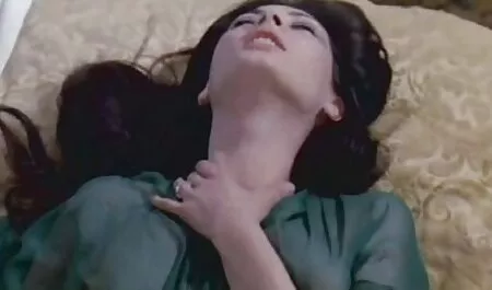 Un ragazzo cazzo bruna in film erotici completi italiani cucina