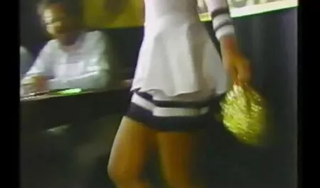 Cagna freak gangbanged in una video amatoriali erotici gratis gangbang