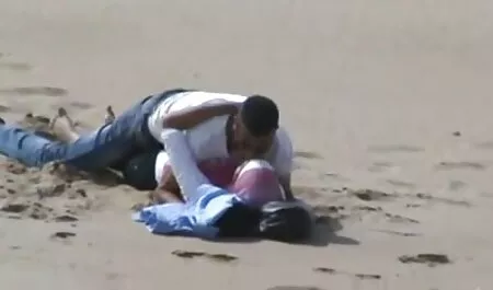 La ragazza sull'autobus sentiva il membro erotici italiani completi più vicino