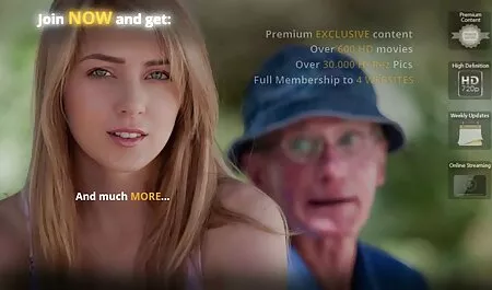 Il proprietario film completi erotici italiani del negozio pendyurit negro sullo scaffale