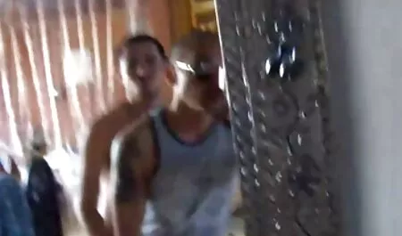 Ragazze nude erotici italiani gratis nel parco