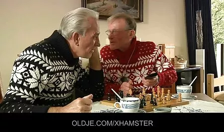 Sesso con bruna in strada film erotico italiano completo per soldi