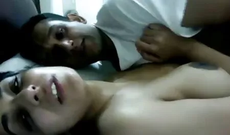 Sesso una bella mattina di una bionda dai capelli lunghi e film erotici amatoriali italiani il suo fidanzato in camera da letto