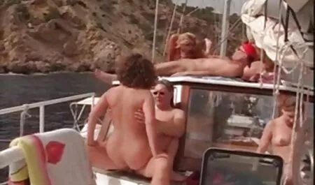 Ginnasta bionda film erotici italiani in streaming dopo un allenamento cazzo con dildo enorme