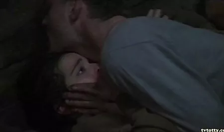 Succhiare video erotici italiani gratuiti le dita dei piedi