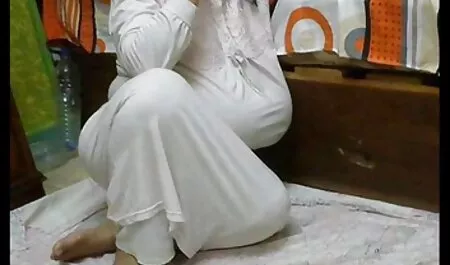 Milf in calze nere stand doggystyle video erotici amatoriali italiani e masturbarsi Anale